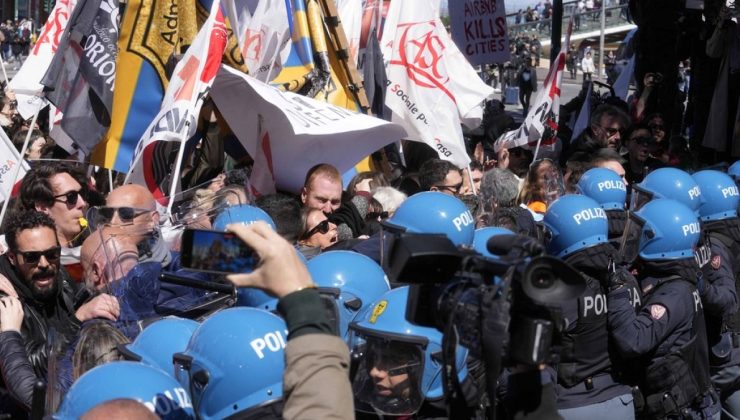 Video. Venedikliler, kente ‘giriş ücreti’ uygulamasını protesto etti