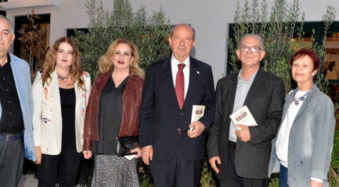 Cumhurbaşkanı Ersin Tatar ve eşi Sibel Tatar, “Kıbrıs’ta Jön Türk Hareketi – Kulüp” kitabının tanıtım ve imza etkinliğine katıldı – BRTK